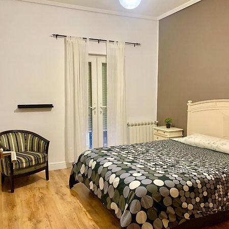 Antolin Yellow Door بونفيراذا المظهر الخارجي الصورة