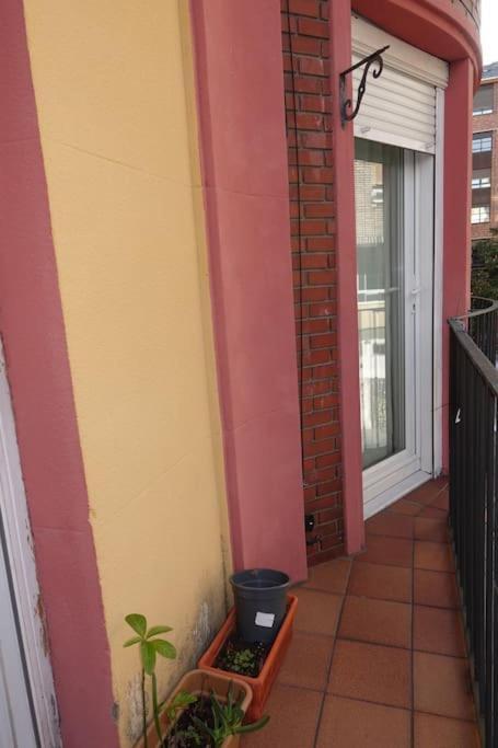 Antolin Yellow Door بونفيراذا المظهر الخارجي الصورة